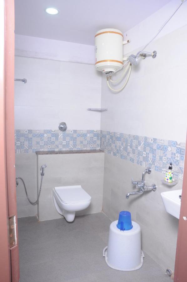 Hotel J C Comforts Bengaluru Zewnętrze zdjęcie